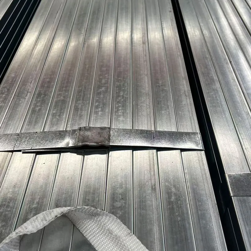 Квадратнаяпрямоугольная труба 20-30 мм (2)