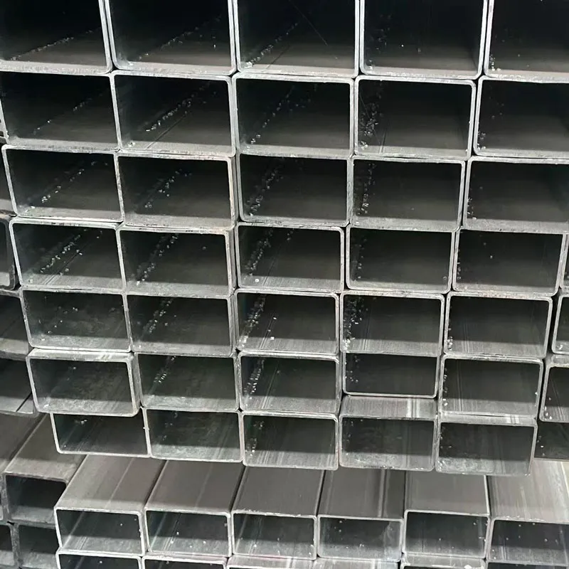 Квадратнаяпрямоугольная труба 40-60 мм (1)