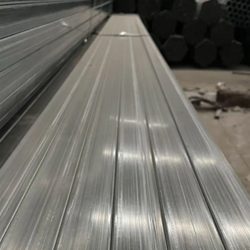 Квадратнаяпрямоугольная труба 40-60 мм (2)